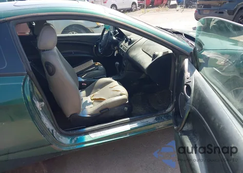 2001 Mercury Cougar V6/V6 S из США, поврежденный, VIN 1ZWFT61L415625396